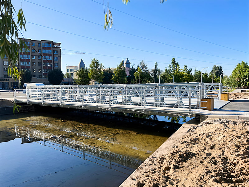 Puente Bailey CB 100 Puente Bailey galvanizado reforzado de una sola capa, triple fila y doble carril