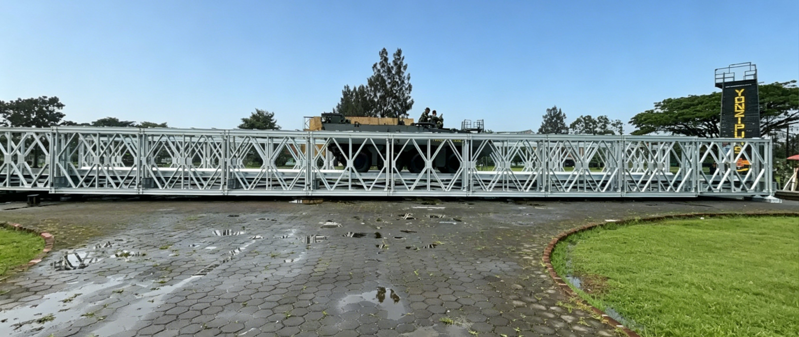 Puente Bailey galvanizado tipo 200 reforzado de una sola fila de doble capa de Indonesia